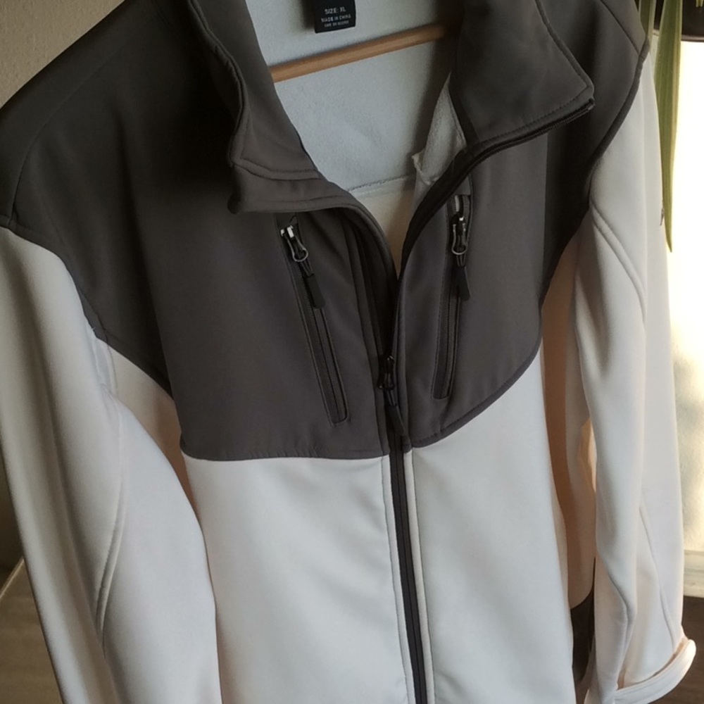 Nwot Snozu Soft Shell Performance Jacket Nwot - image 3